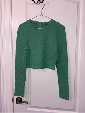 Green Textured Long-Sleeve Crop Top - Women